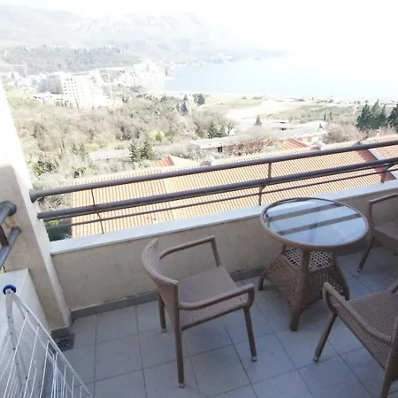 Becici Sunset Apartament *
