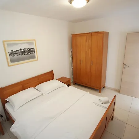 Becici Sunset Apartment *